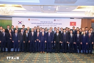Vietnam pledges unwavering support for Korean firms: Party chief